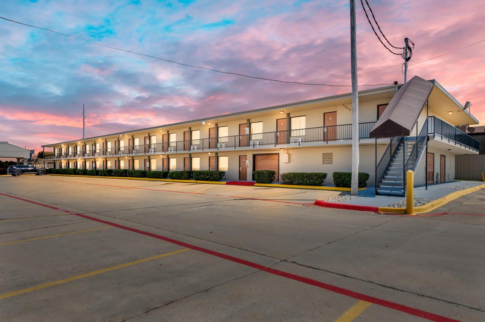 Econo Lodge Texarkana I-30 מראה חיצוני תמונה